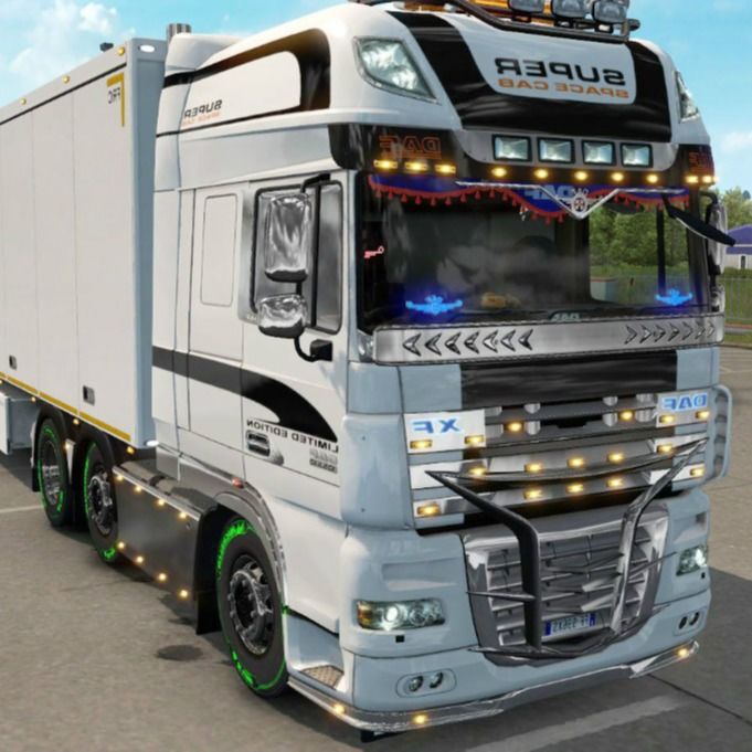 Kundenspezifischer Behälter-Handels-LKW, der China Yiwu zur Doppelt-Freigaben-Paket-Steuer Italiens Spanien DDP zur Tür versendet